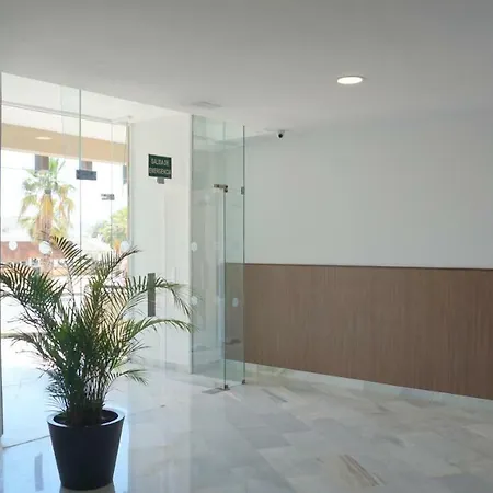 Апартаменты Beachfront In With Sea Views *