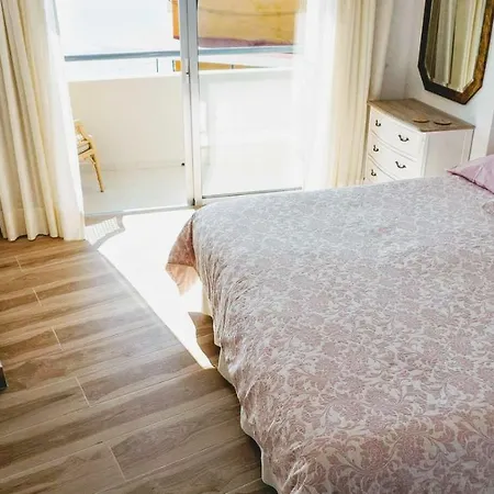 Апартаменты Beachfront In With Sea Views Фуэнхирола