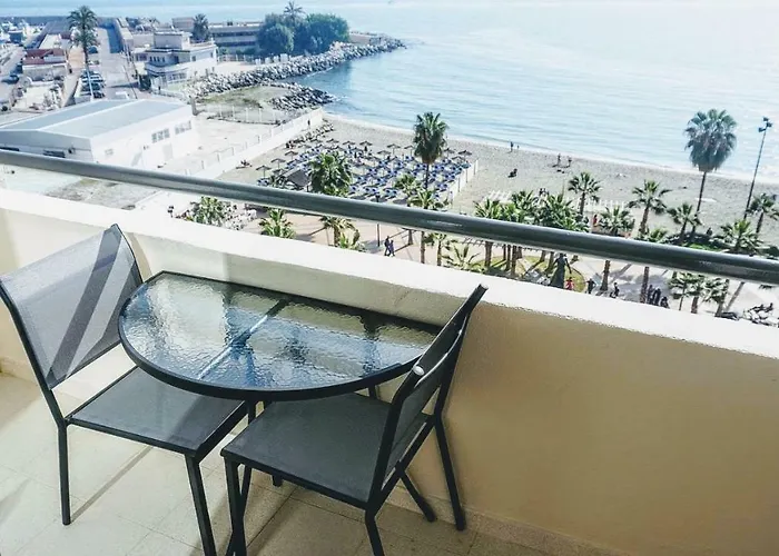 Beachfront In With Sea Views * 丰希罗拉