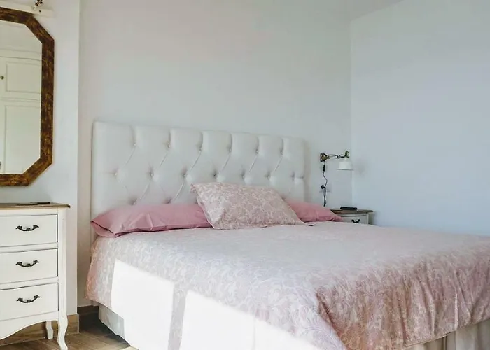 公寓 Beachfront In With Sea Views