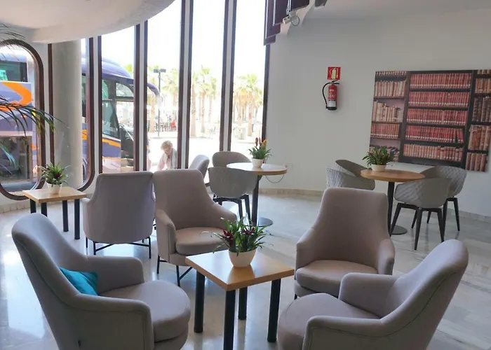 Beachfront In With Sea Views Apartment Fuengirola